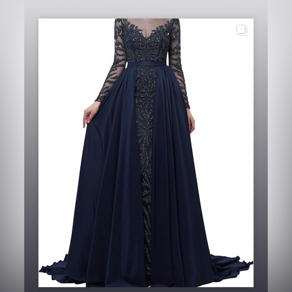 Evening /prom/ wedding dress